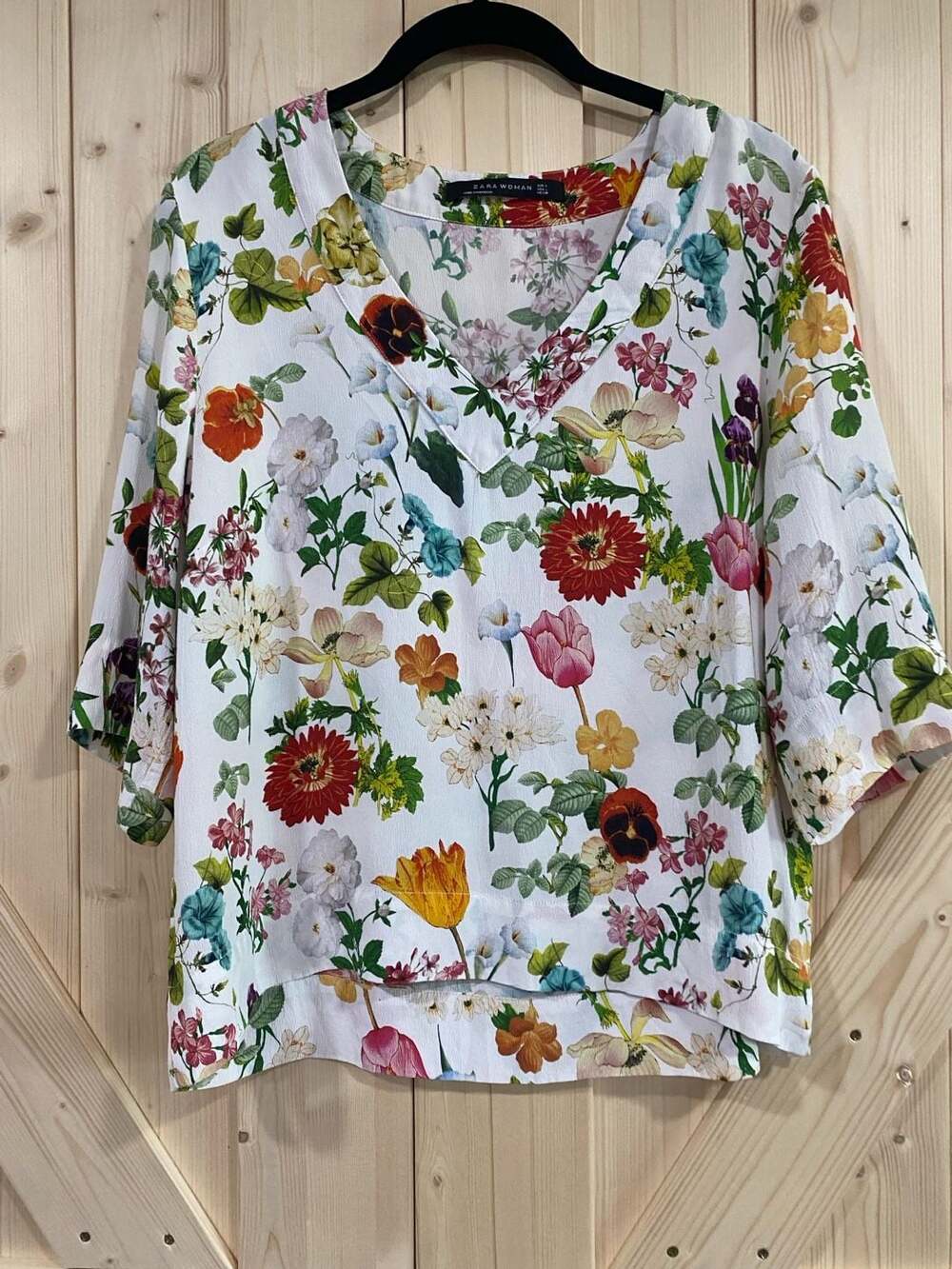 Zara Woman Floral Print Blouse Size L Botanical Garden V-Neck